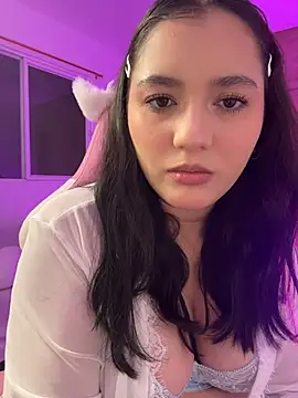 Snapshot of Angeldusttt chatting on April 17, 2026, 11:18 pm Angeldusttt online show from April 17, 2026, 11:18 pm