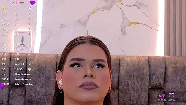 Ava Cristi online show from November 26, 2025, 3:23 pm