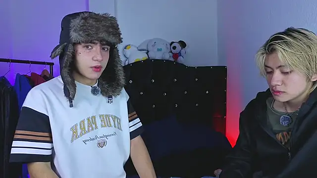 Snapshot of Vamps_Lovers chatting on September 16, 2025, 12:50 pm Vamps Lovers online show from September 16, 2025, 12:50 pm