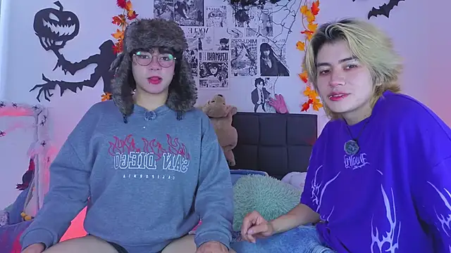 Snapshot of Vamps_Lovers chatting on October 6, 2025, 1:01 pm Vamps Lovers online show from October 6, 2025, 1:01 pm