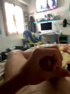 LucaHoot online show from October 8, 2025, 1:34 pm