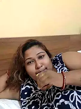 Snapshot of hotbhabhi011 chatting on October 2, 2025, 9:45 am hotbhabhi011 online show from October 2, 2025, 9:45 am