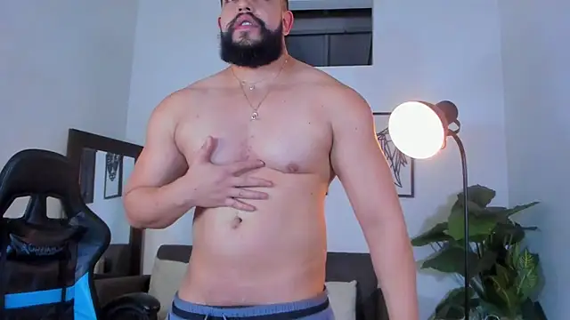 Justin kingX7 online show from May 8, 2026, 5:44 am