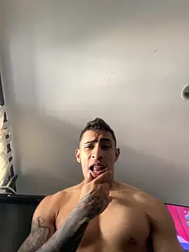 Snapshot of adrian_ray chatting on September 19, 2025, 1:15 pm adrian ray online show from September 19, 2025, 1:15 pm