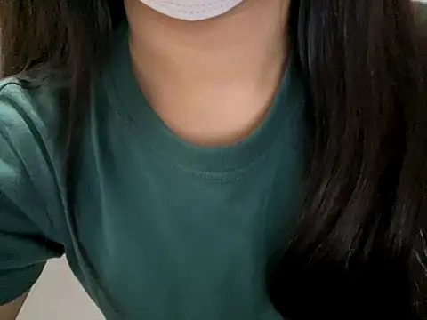 Snapshot of hikiwarinatto_xoxo chatting on October 1, 2025, 9:58 am hikiwarinatto xoxo online show from October 1, 2025, 9:58 am