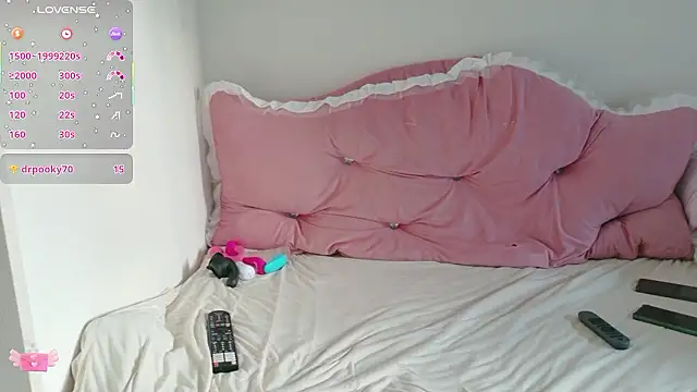 Snapshot of Sofia-sakura chatting on November 22, 2025, 10:08 pm Sofia-sakura online show from November 22, 2025, 10:08 pm