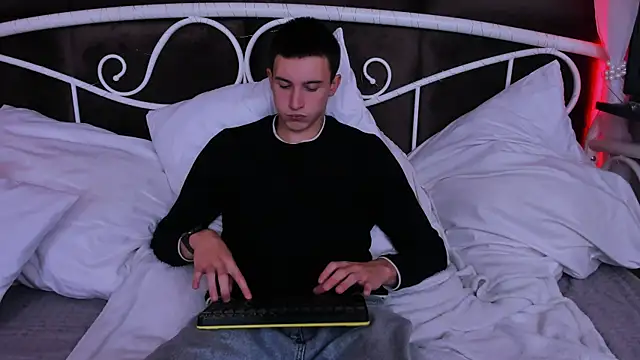 Snapshot of David__Diamond chatting on September 19, 2025, 3:38 pm David Diamond online show from September 19, 2025, 3:38 pm