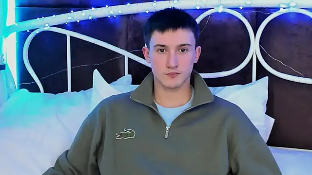 Snapshot of David__Diamond chatting on December 2, 2025, 4:30 pm David Diamond online show from December 2, 2025, 4:30 pm