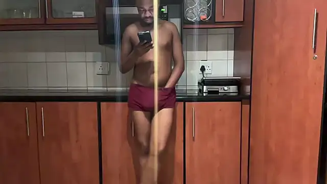 Snapshot of Cianda24 chatting on March 8, 2026, 11:52 pm Cianda24 online show from March 8, 2026, 11:52 pm