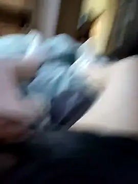 boxerundsocken91 online show from September 28, 2025, 4:03 pm