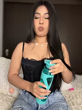 abbyhdk online show from November 8, 2025, 3:43 am