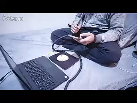 yazinyazin1 online show from January 19, 2026, 11:58 am