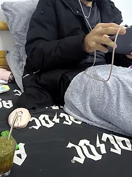 Snapshot of yazinyazin1 chatting on December 1, 2025, 1:23 pm yazinyazin1 online show from December 1, 2025, 1:23 pm