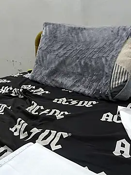 Snapshot of yazinyazin1 chatting on November 11, 2025, 1:11 am yazinyazin1 online show from November 11, 2025, 1:11 am