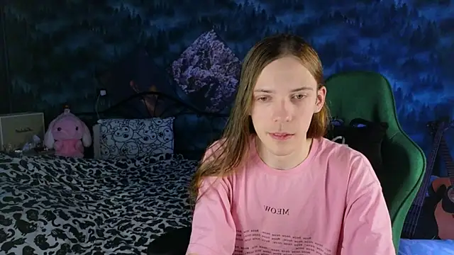 artass2 online show from November 19, 2025, 4:51 pm