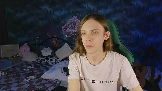 artass2 online show from October 1, 2025, 9:18 pm