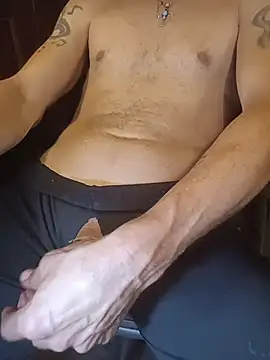 HeavyHung10 online show from February 22, 2026, 12:46 am