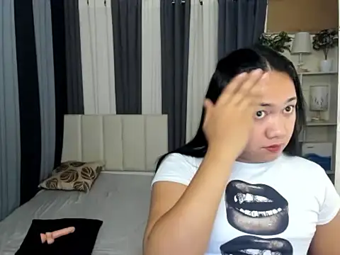 TsUncutKaren online show from February 26, 2026, 5:46 pm