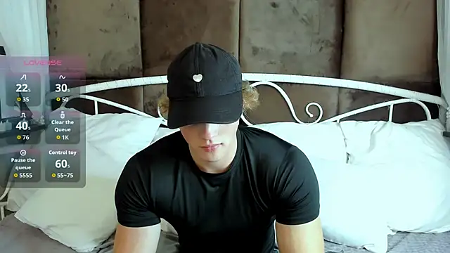 Snapshot of ChaseMuscular chatting on November 27, 2025, 10:59 am ChaseMuscular online show from November 27, 2025, 10:59 am