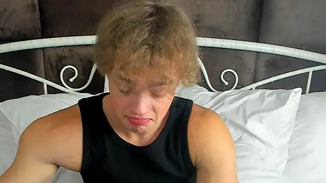 Snapshot of ChaseMuscular chatting on October 14, 2025, 3:23 pm ChaseMuscular online show from October 14, 2025, 3:23 pm