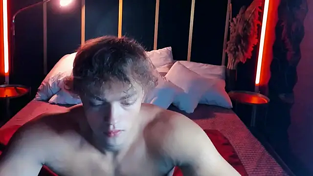 Snapshot of ChaseMuscular chatting on September 19, 2025, 10:30 am ChaseMuscular online show from September 19, 2025, 10:30 am
