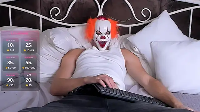 Snapshot of ChaseMuscular chatting on October 31, 2025, 11:07 am ChaseMuscular online show from October 31, 2025, 11:07 am