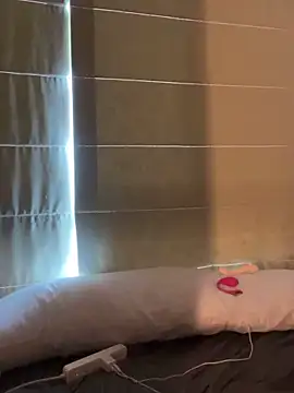 tw feibaby online show from February 20, 2026, 6:48 am