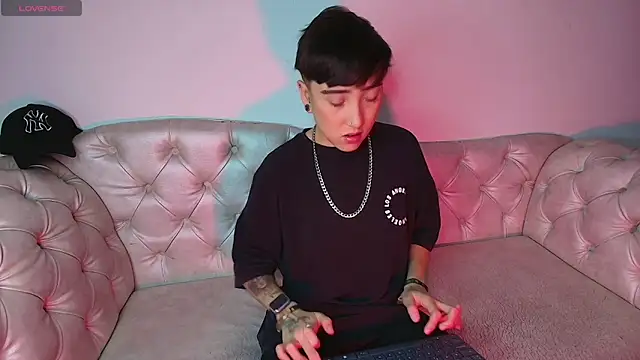 Eryx Eriscor online show from September 26, 2025, 2:35 pm