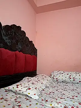 Snapshot of ariya-03 chatting on November 8, 2025, 9:07 pm ariya-03 online show from November 8, 2025, 9:07 pm