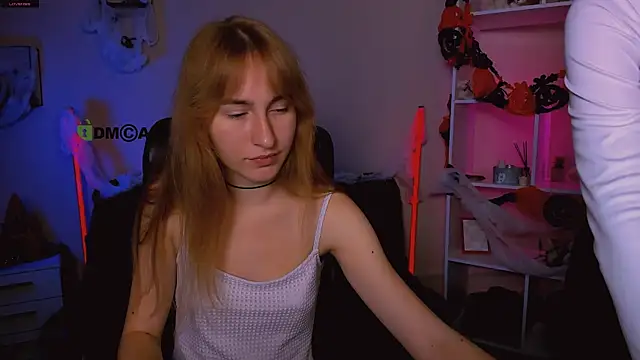 gloria bubble online show from October 28, 2025, 10:03 am