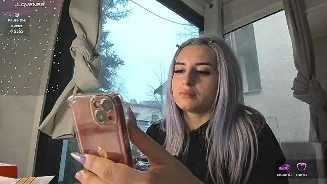 Ella Vee online show from February 15, 2026, 6:25 am