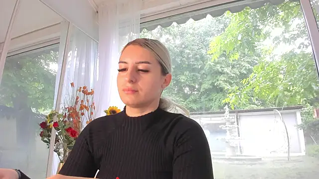 Snapshot of Ella_Vee chatting on May 22, 2026, 5:38 am Ella Vee online show from May 22, 2026, 5:38 am