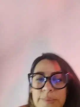 Nicoleefaith  online show from May 14, 2026, 8:28 pm