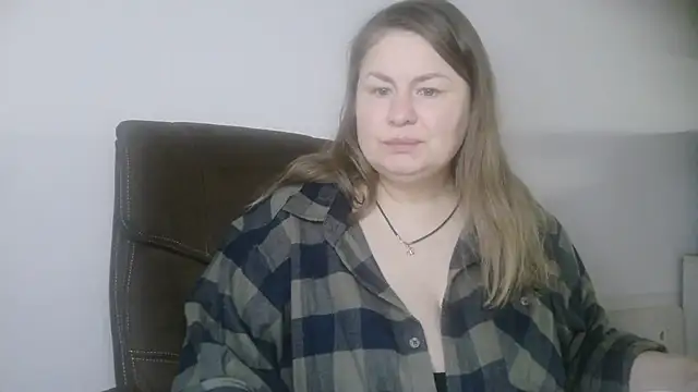 Snapshot of MartaXLove chatting on November 23, 2025, 12:48 pm MartaXLove online show from November 23, 2025, 12:48 pm