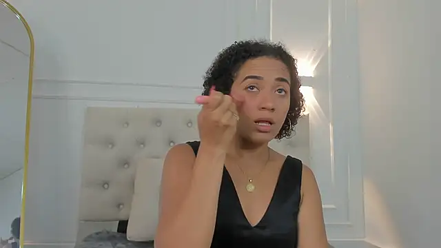 charlotte dante212 online show from April 1, 2026, 3:30 am