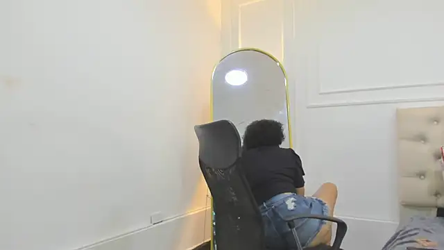 charlotte dante212 online show from January 15, 2026, 4:16 am