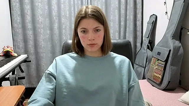 CutieAnny online show from May 23, 2026, 9:03 pm