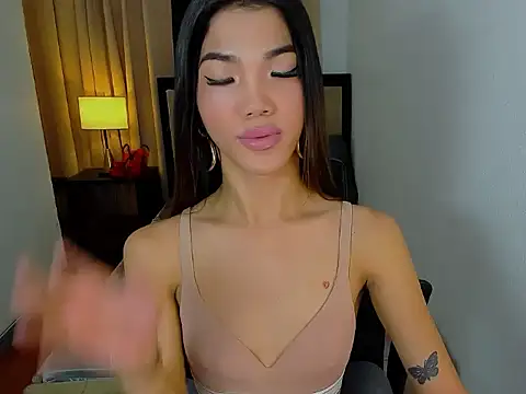 CassieSommereux online show from June 9, 2026, 9:38 pm