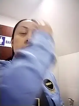 Snapshot of CRISTAL__11 chatting on December 4, 2025, 12:26 pm CRISTAL 11 online show from December 4, 2025, 12:26 pm