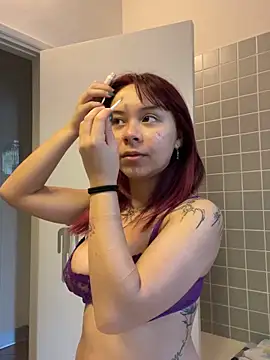 YumiLux online show from April 8, 2026, 9:22 am