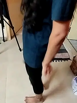 hot spicey online show from April 19, 2026, 12:06 pm