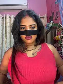 Snapshot of V-Hot-Sweti chatting on November 18, 2025, 5:38 pm V-Hot-Sweti online show from November 18, 2025, 5:38 pm