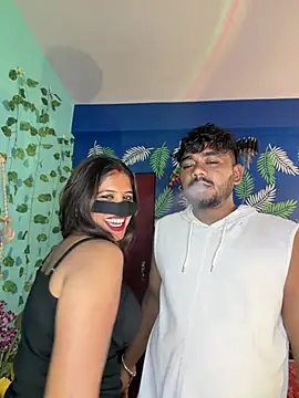 V-Hot-Sweti online show from March 19, 2026, 7:03 pm