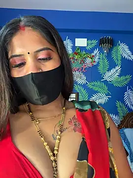 V-Hot-Sweti online show from June 10, 2026, 5:03 pm
