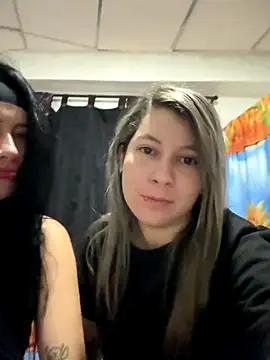 ardiente1805 online show from November 17, 2025, 4:16 am