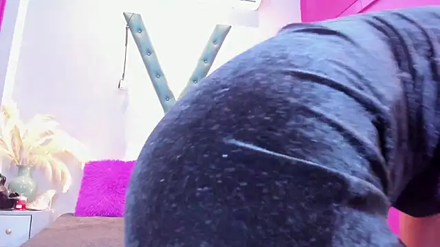 AtheneaBrownn online show from February 28, 2026, 7:24 pm