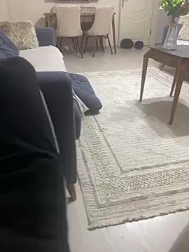 banuemre28 online show from February 3, 2026, 7:41 pm