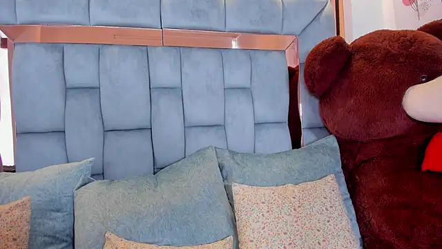 Snapshot of chloeriveraa chatting on November 18, 2025, 5:16 pm chloeriveraa online show from November 18, 2025, 5:16 pm