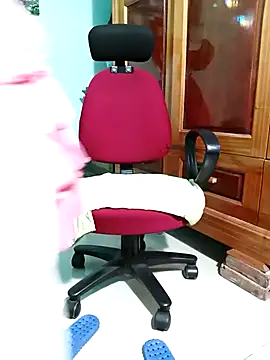 Snapshot of Tasu774 chatting on December 14, 2025, 8:53 am Tasu774 online show from December 14, 2025, 8:53 am