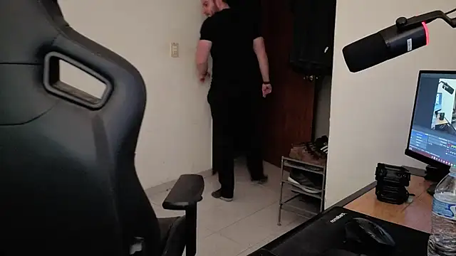 Paul00474 online show from November 7, 2025, 4:50 am